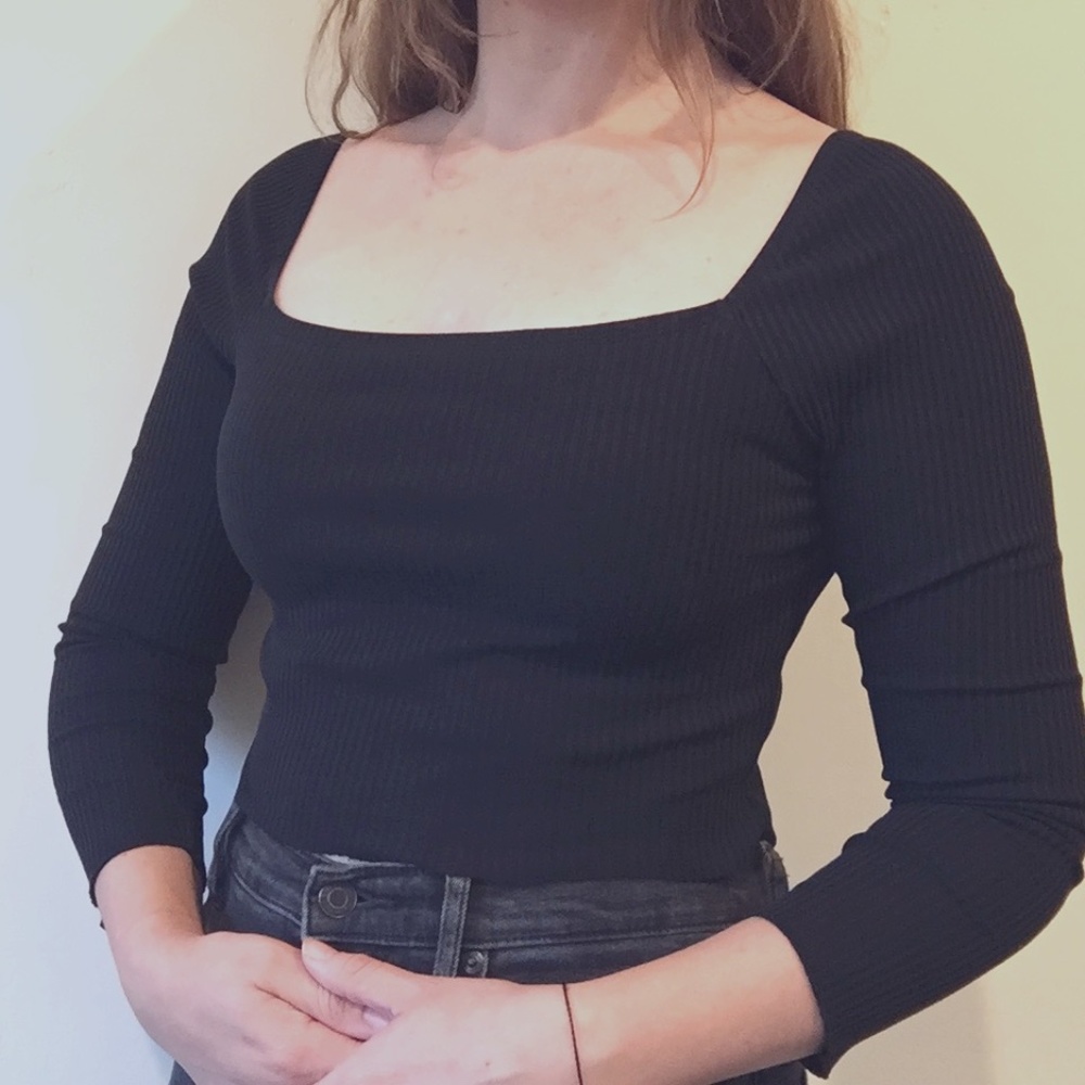 Cute Black 3/4 Sleeve Ribbed Top
